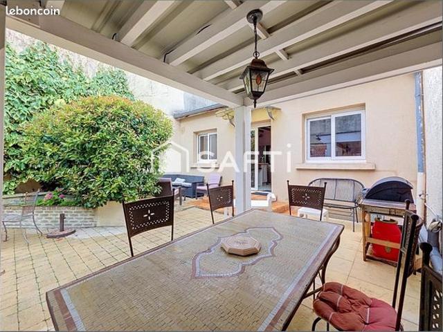 Maison 5 pièces 110 m²