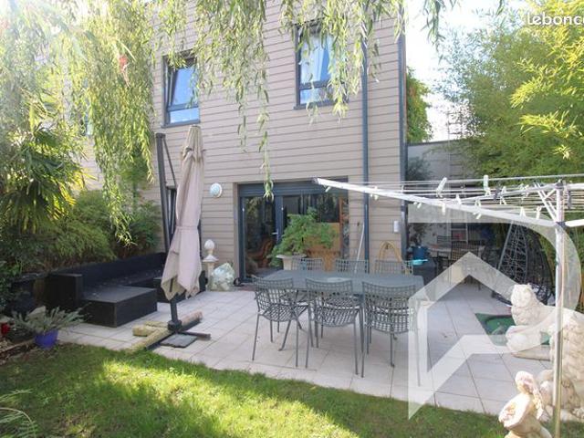 Maison 5 pièces 110 m²