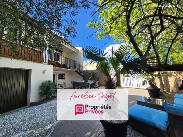 Maison 5 pièces 110 m²