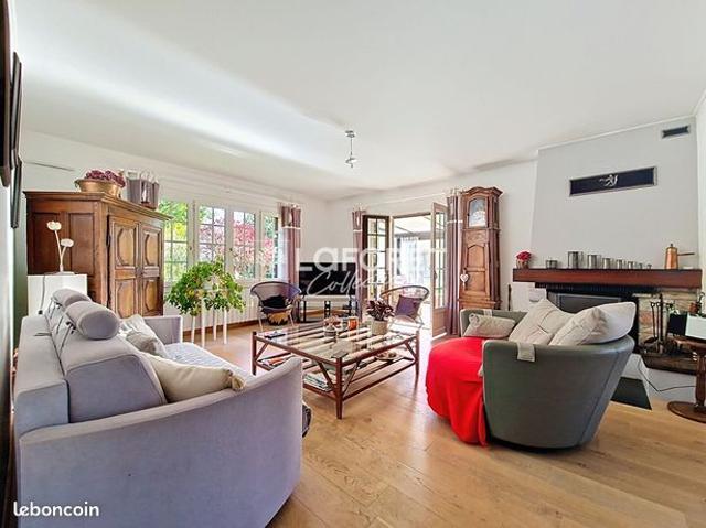 Maison 5 pièces 120 m²