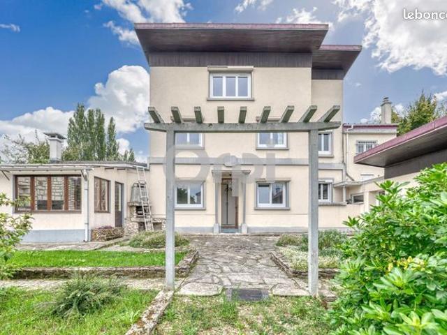 Maison 5 pièces 110 m²