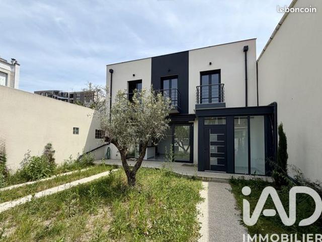 Maison 5 pièces 110 m²