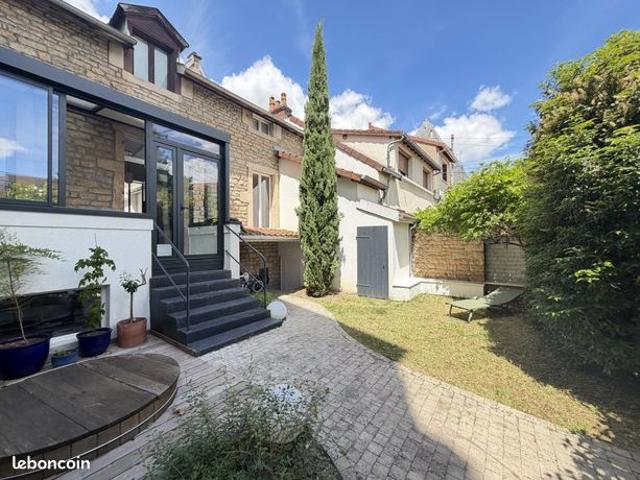 Maison 5 pièces 110 m²