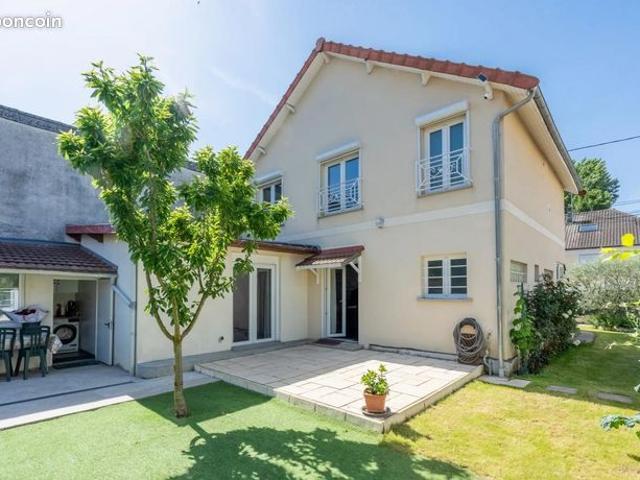 Maison 5 pièces 122 m²