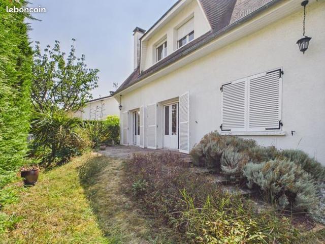 Maison 5 pièces 111 m²