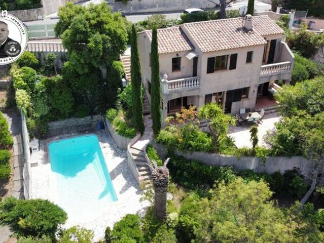 Maison 5 pièces 111 m²