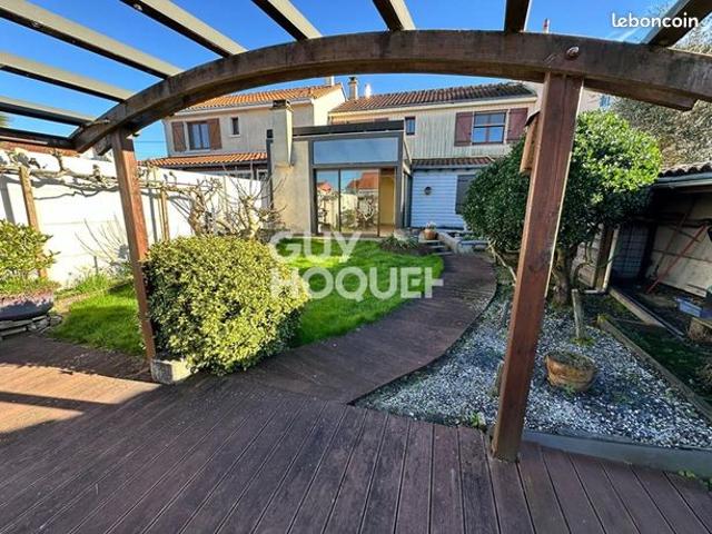 Maison 5 pièces 111 m²