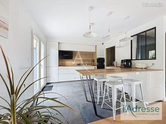 Maison 5 pièces 111 m²