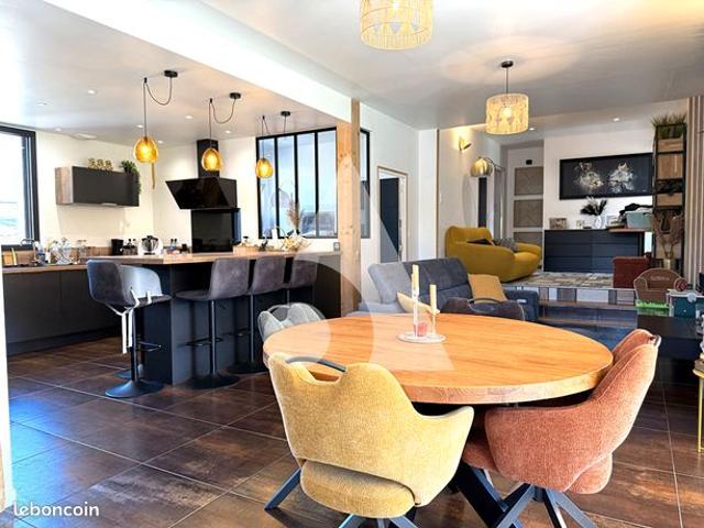 Maison 5 pièces 111 m²