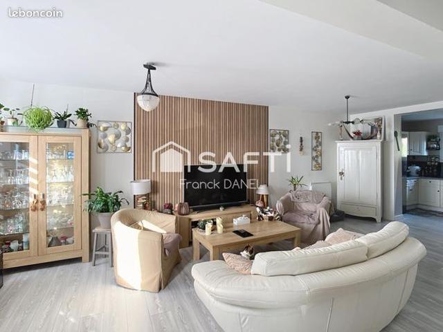 Maison 5 pièces 111 m²