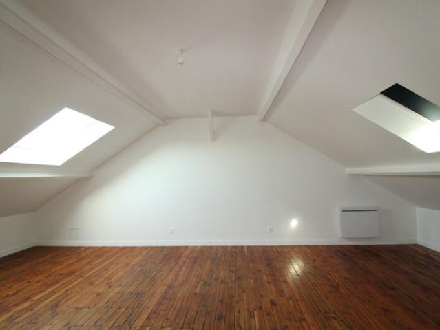 Maison 5 pièces, 111 m² à louer à Cambrai 59400