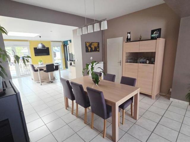 Maison 5 pièces / 112 m² / 1 100 EUR / ACHICOURT