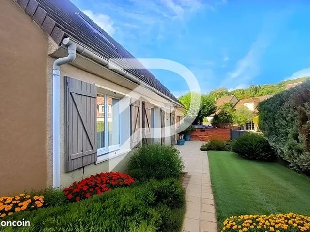 Maison 5 pièces 110 m²