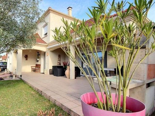 Maison 5 pièces 125 m²