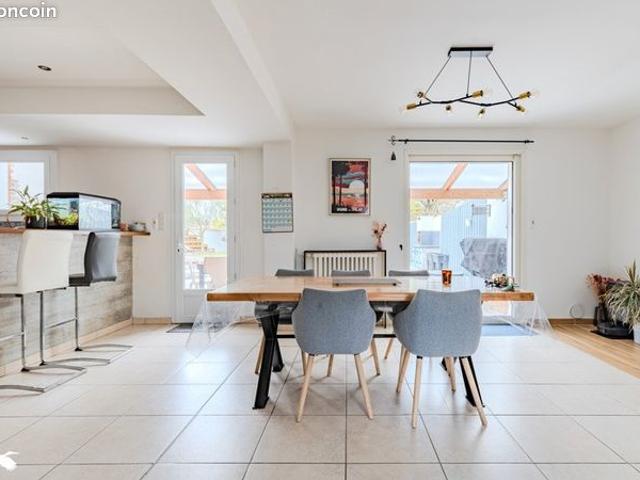 Maison 5 pièces 126 m²