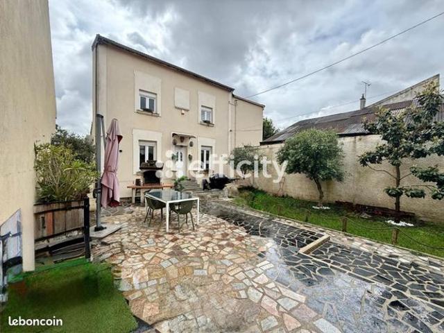 Maison 5 pièces 126 m²
