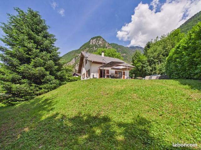 Maison 5 pièces 128 m²