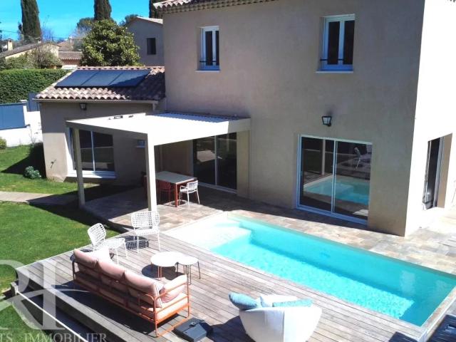 Maison 5 pièces 128 m²