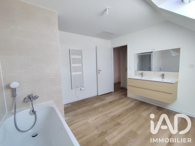 Maison 5 pièces, 129 m² à louer à Ingré 45140