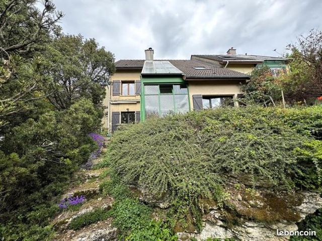 Maison 5 pièces 120 m²