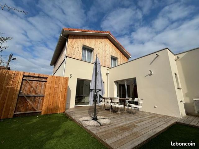 Maison 5 pièces 120 m²