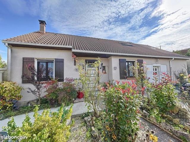 Maison 5 pièces 120 m²