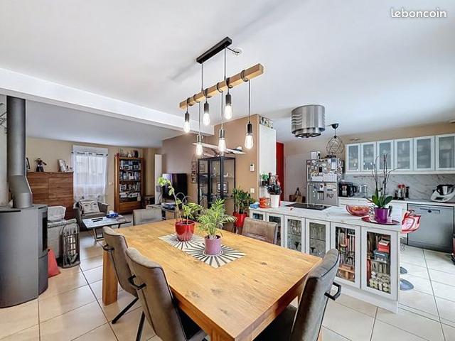 Maison 5 pièces 120 m²