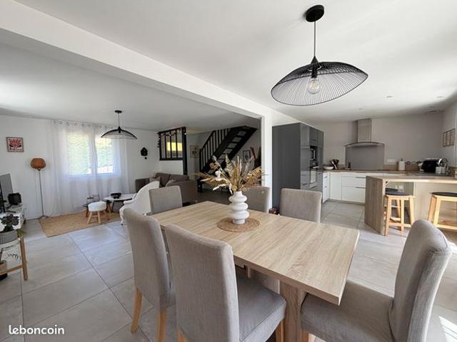 Maison 5 pièces 120 m²