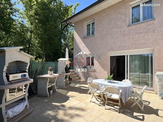 Maison 5 pièces 120 m²