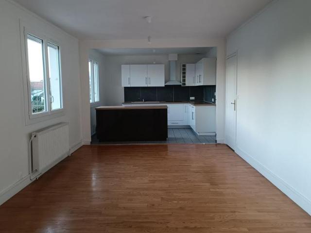 Maison 5 pièces, 120 m² à louer à Cenon 33150