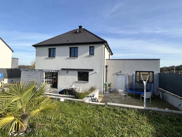 Maison 5 pièces, 120 m² à louer à Gasville Oisème 28300