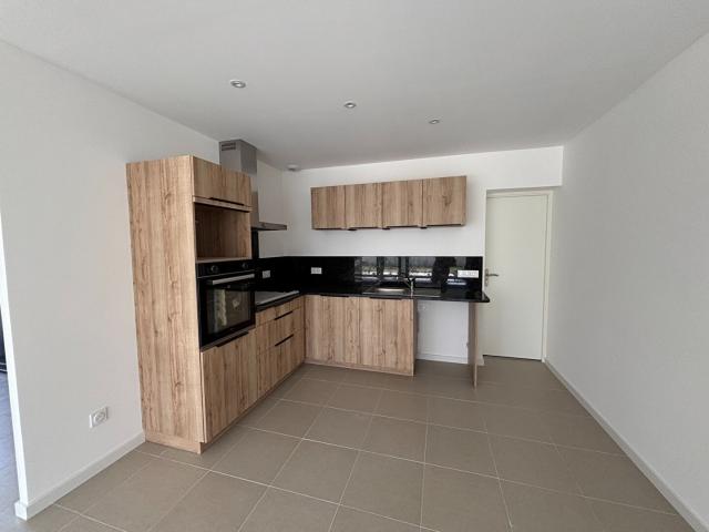 Maison 5 pièces, 120 m² à louer à Idron 64320