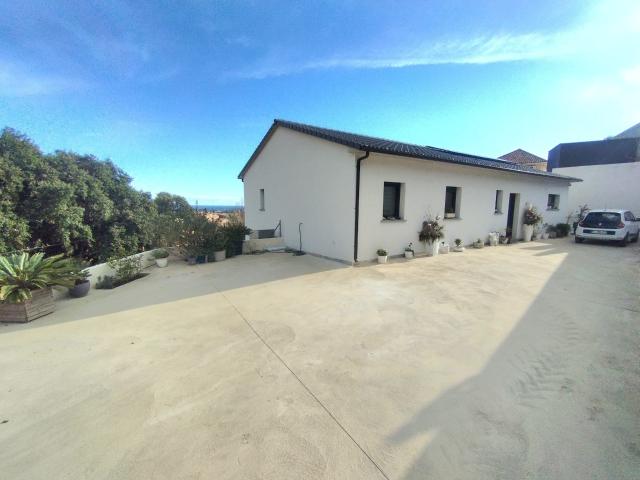Maison 5 pièces – 120 m² habitables – Vue mer – Piscine Garage de 136 m2 à FOLELLI, Penta di Casinca Haute Corse