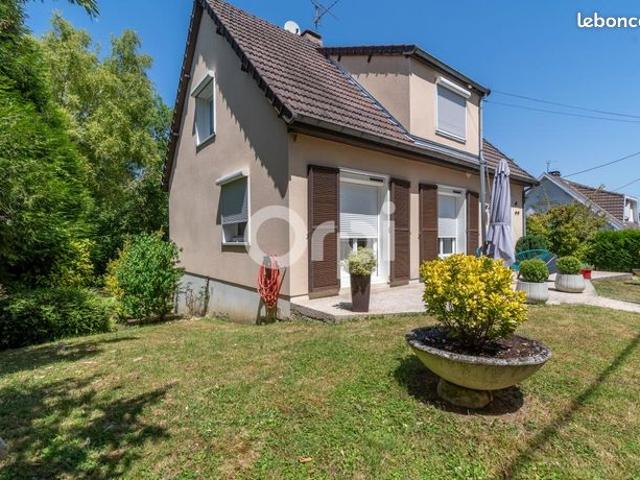 Maison 5 pièces 121 m²