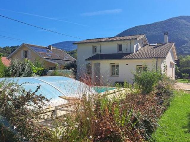 Maison 5 pièces 121 m²