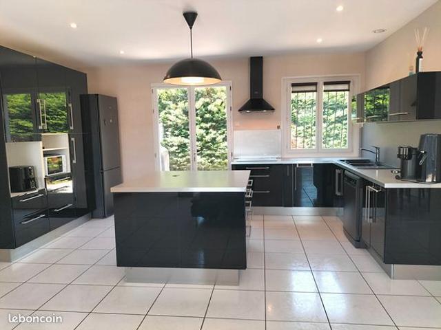 Maison 5 pièces 121 m²