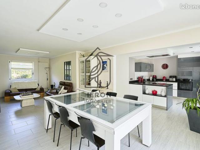 Maison 5 pièces 121 m²