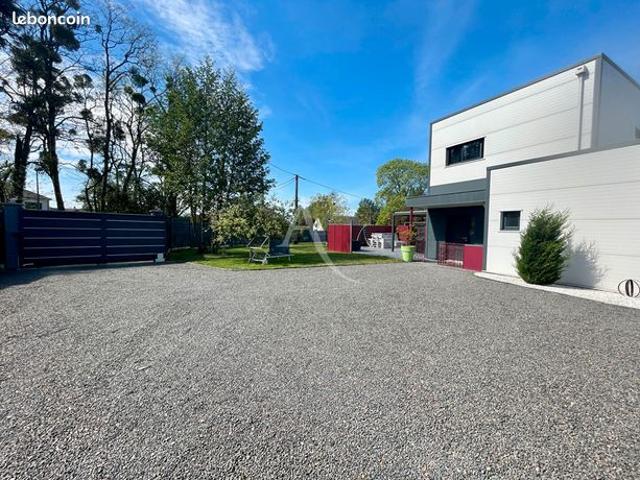 Maison 5 pièces 121 m²
