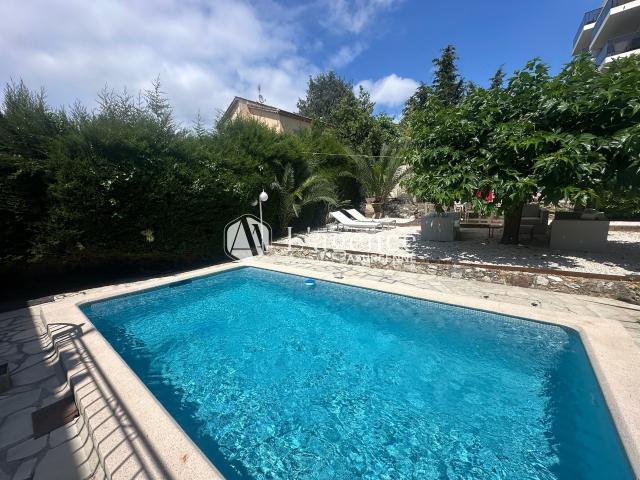 Maison 5 pièces 122 m²