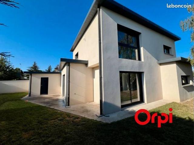 Maison 5 pièces 122 m²