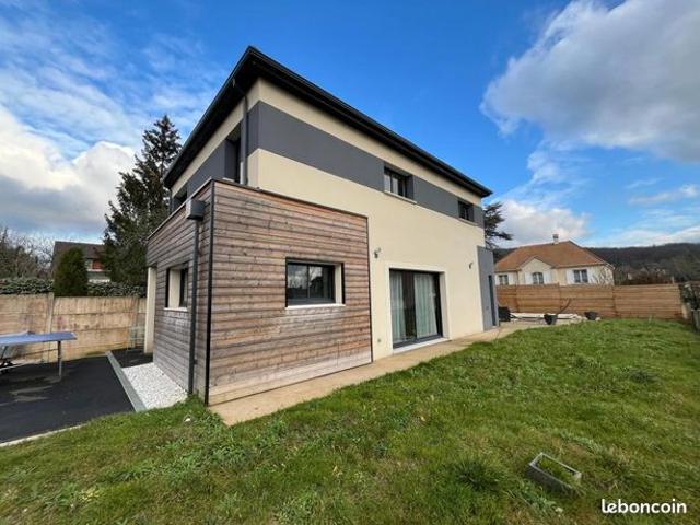 Maison 5 pièces 122 m²