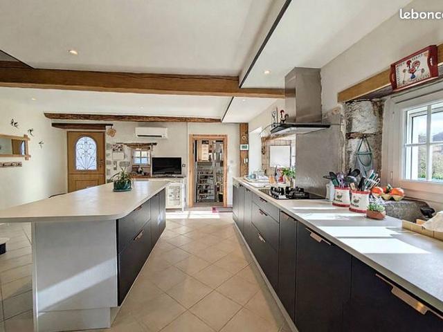 Maison 5 pièces 134 m²