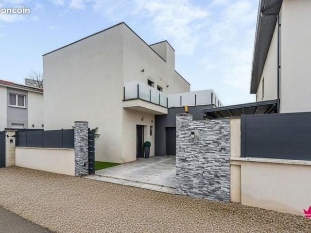 Maison 5 pièces 134 m²