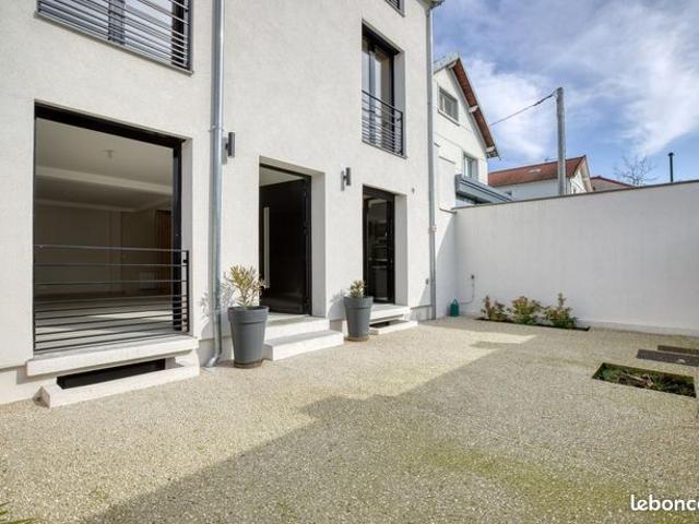 Maison 5 pièces 134 m²
