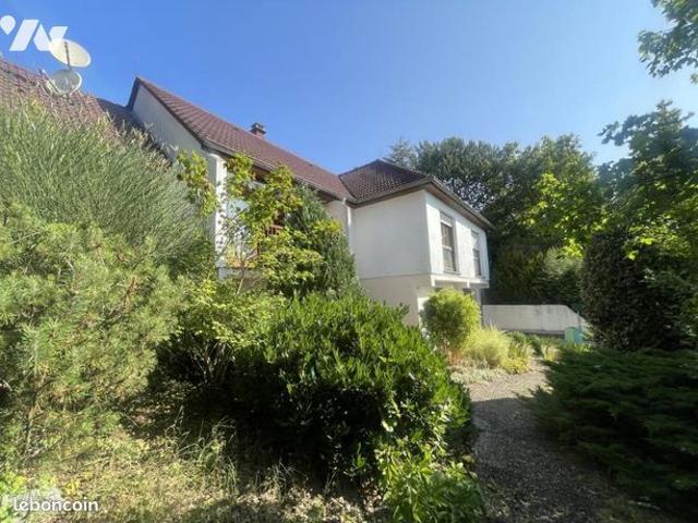 Maison 5 pièces 134 m²