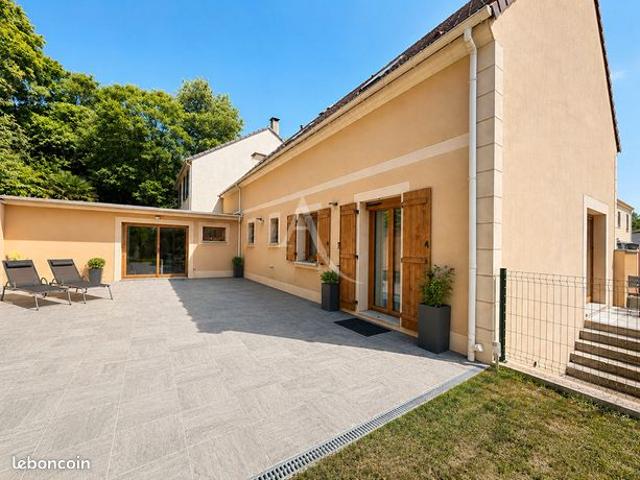 Maison 5 pièces 134 m²