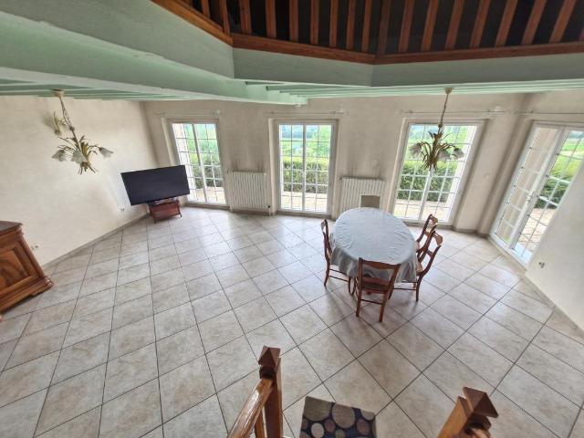 Maison 5 pièces, 134 m² à louer à Taluyers 69440