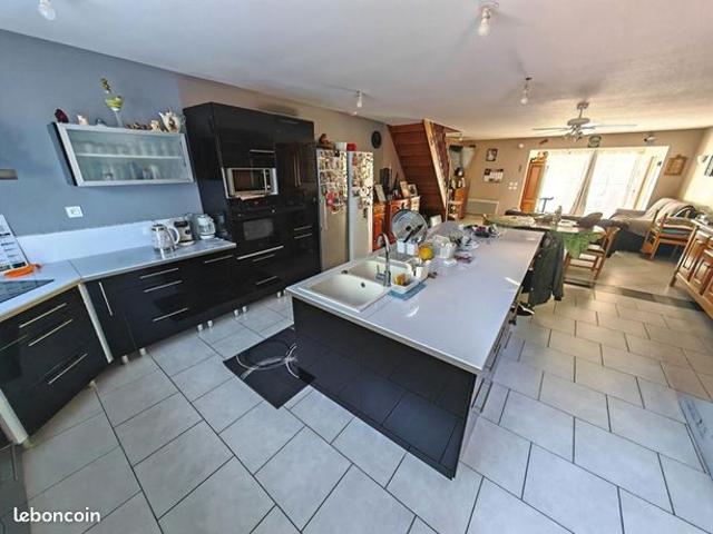 Maison 5 pièces 135 m²