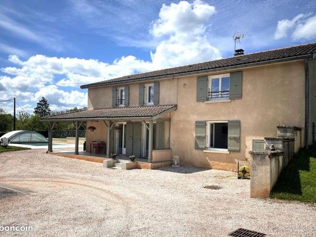 Maison 5 pièces 135 m²