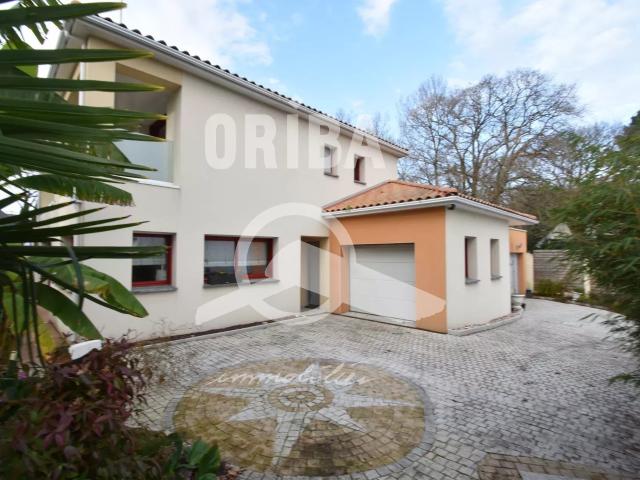 Maison 5 pièces 135 m²